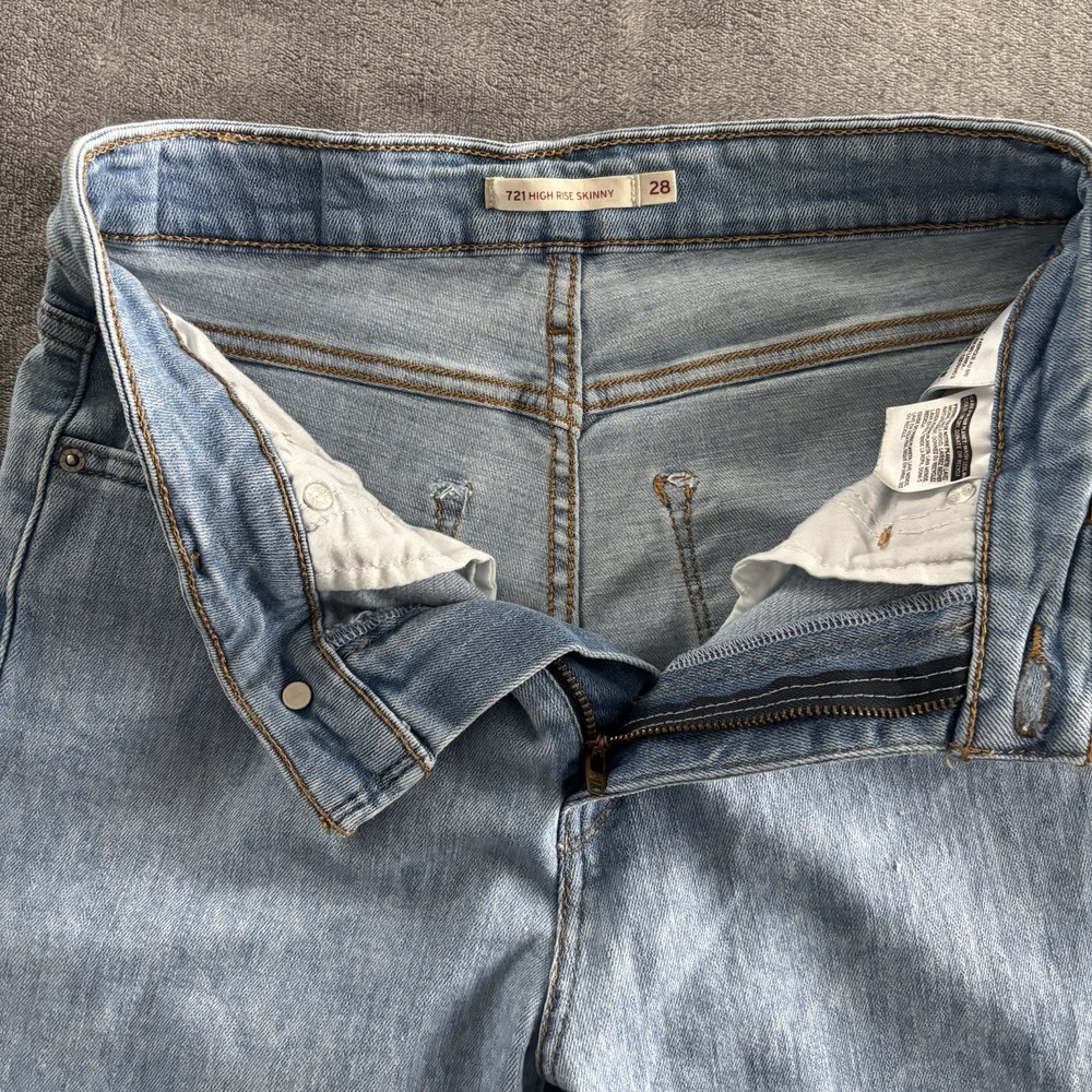 Levi's High Rise Pale Blue Denim Jeans with Red Tab - Picture 6 of 15